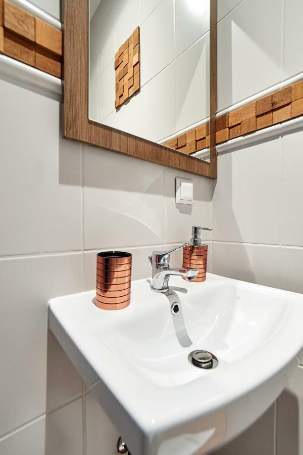 Jm Apartments Zamieszkaj W Centrum クラクフ エクステリア 写真